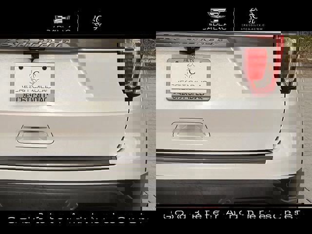 Used 2018 Ford Explorer XLT w/ Equipment Group 202A image 6