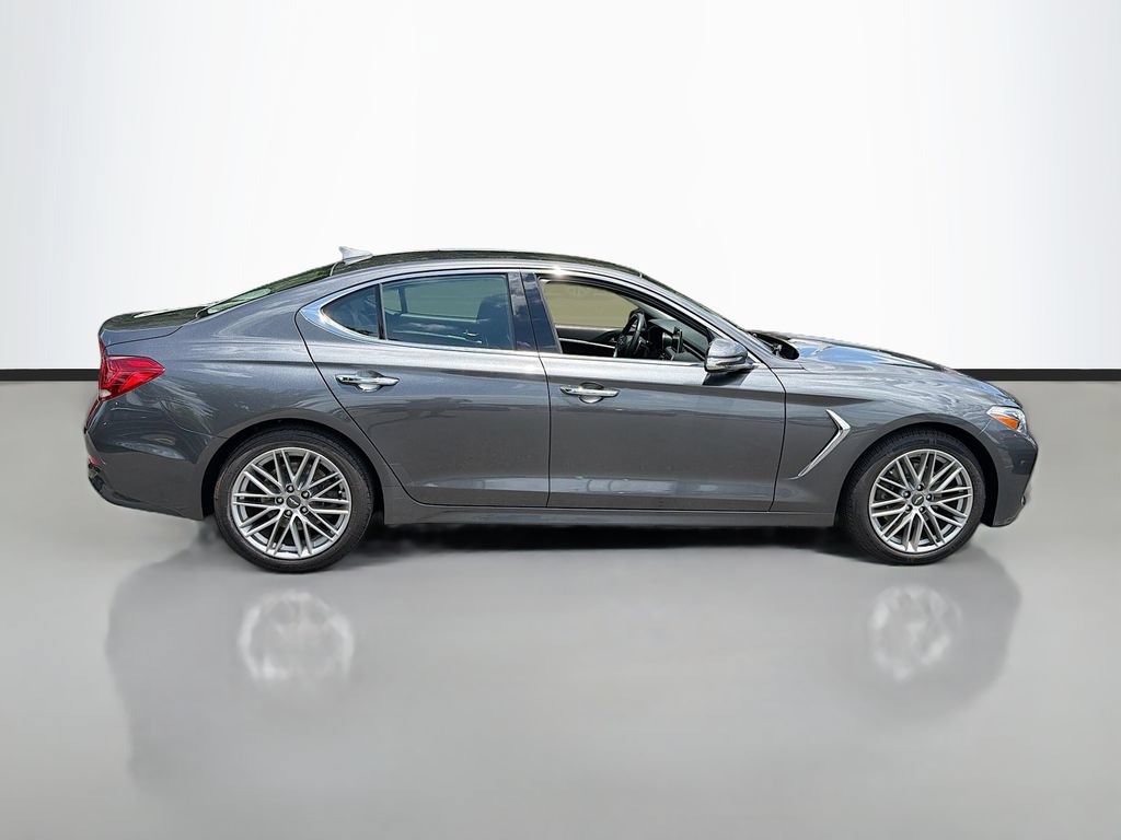 Used 2021 Genesis G70 2.0T AWD/4WD image 4