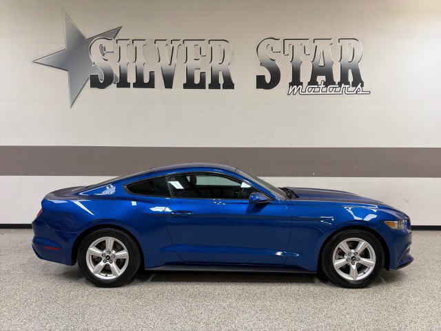 Used 2017 Ford Mustang Coupe image 28