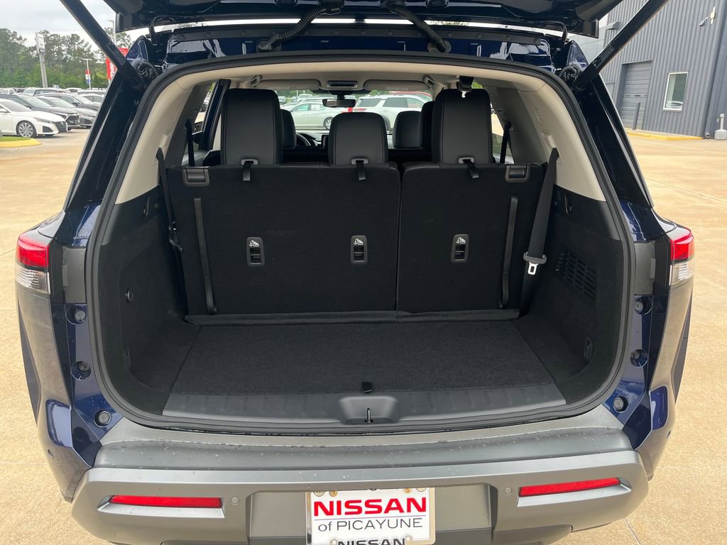 New 2026 Nissan Pathfinder SL FWD image 24