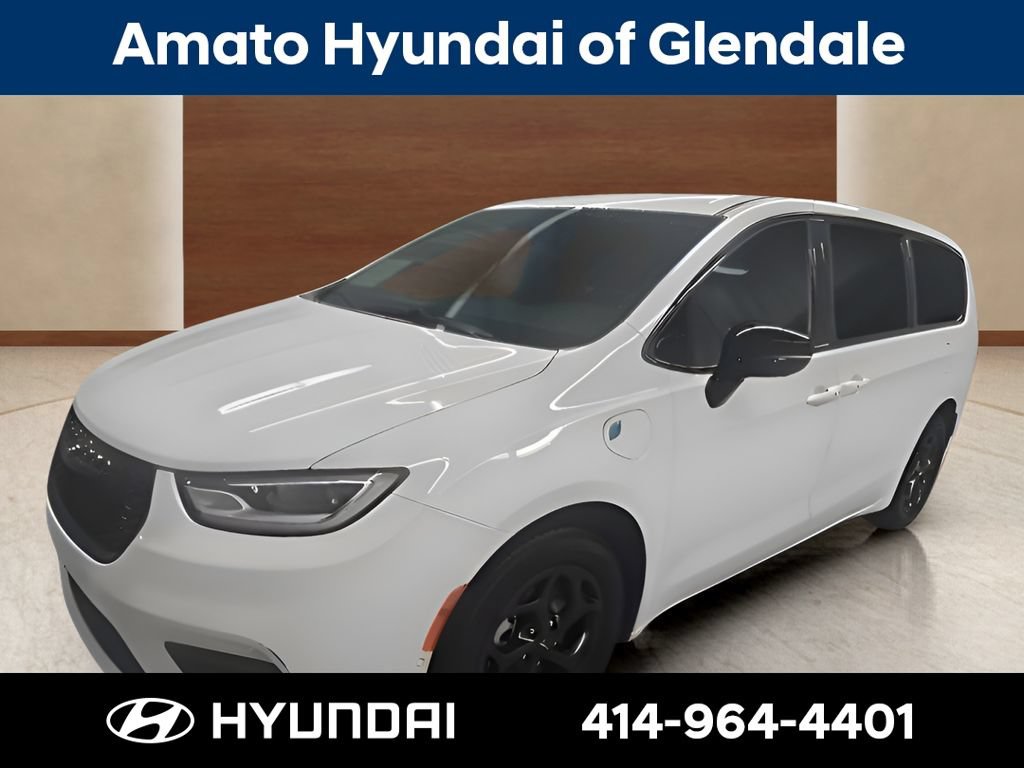 Used 2024 Chrysler Pacifica Limited FWD video 1