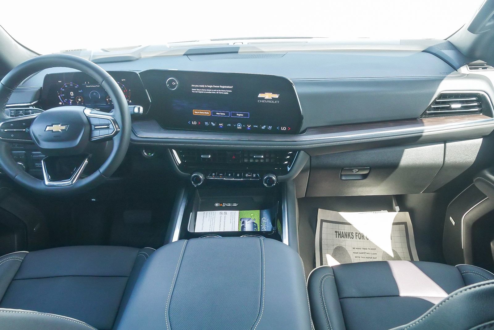 New 2026 Chevrolet Suburban Premier w/ Sun And Tow Package AWD/4WD image 11
