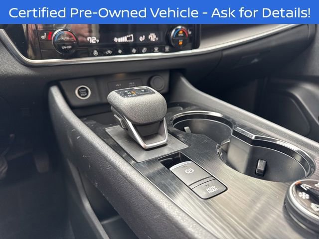 Used 2022 Nissan Rogue SV w/ SV Premium Package image 15