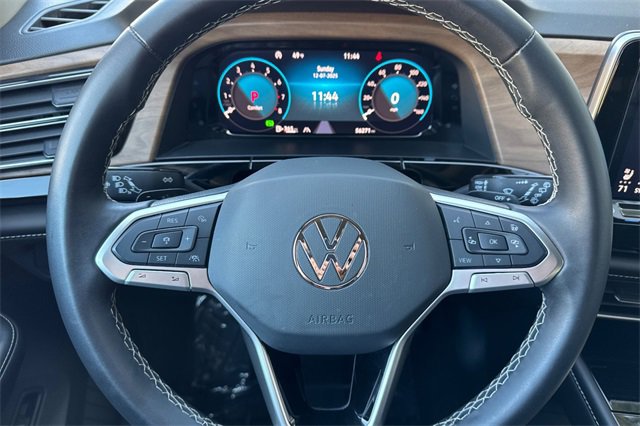 Used 2024 Volkswagen Atlas SE image 27