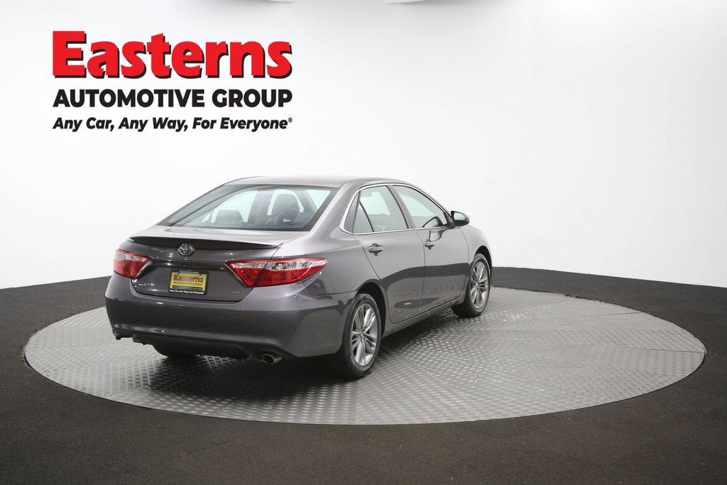 Used 2016 Toyota Camry SE FWD image 39