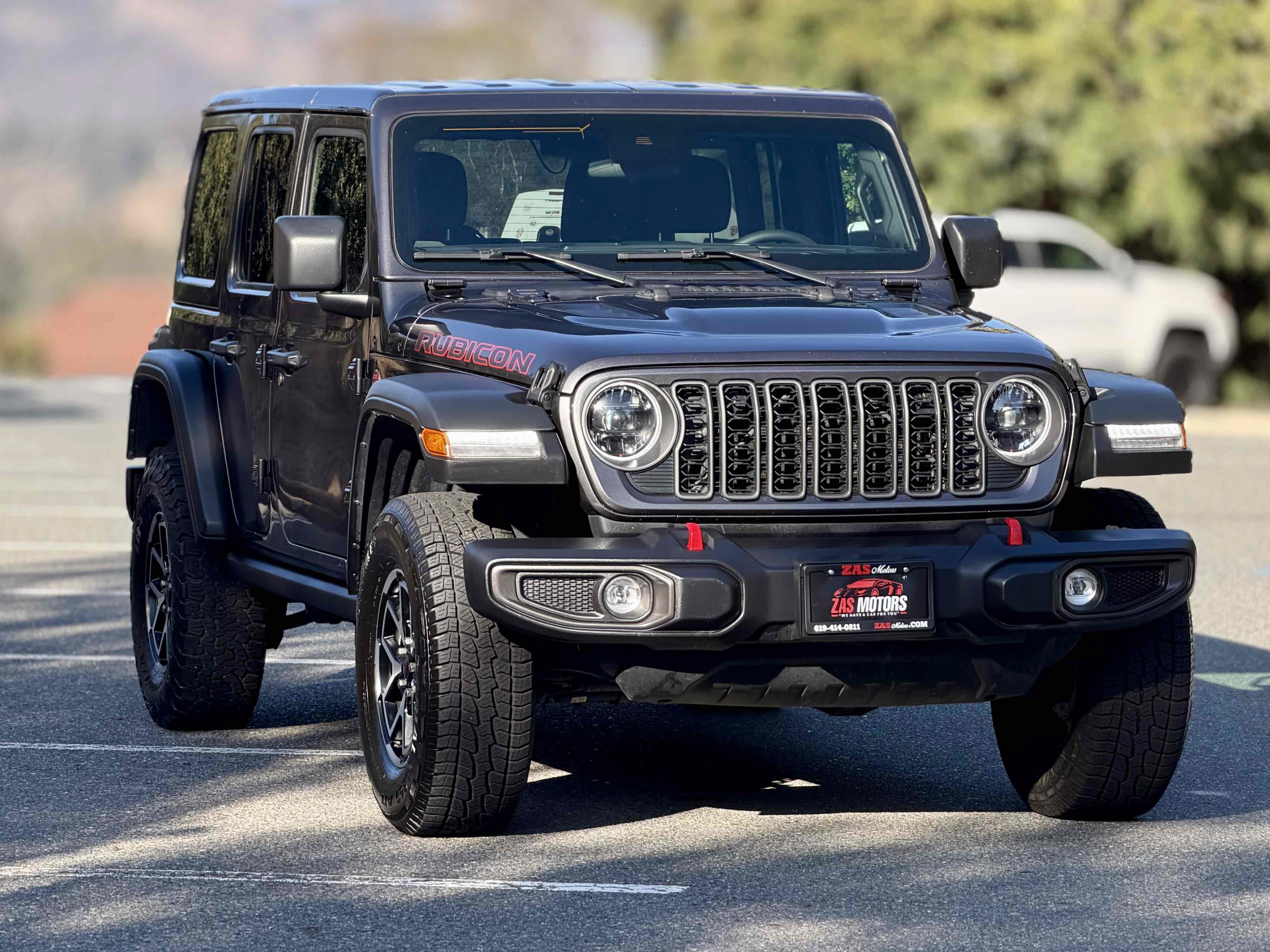 Used 2025 Jeep Wrangler Unlimited Rubicon AWD/4WD image 2