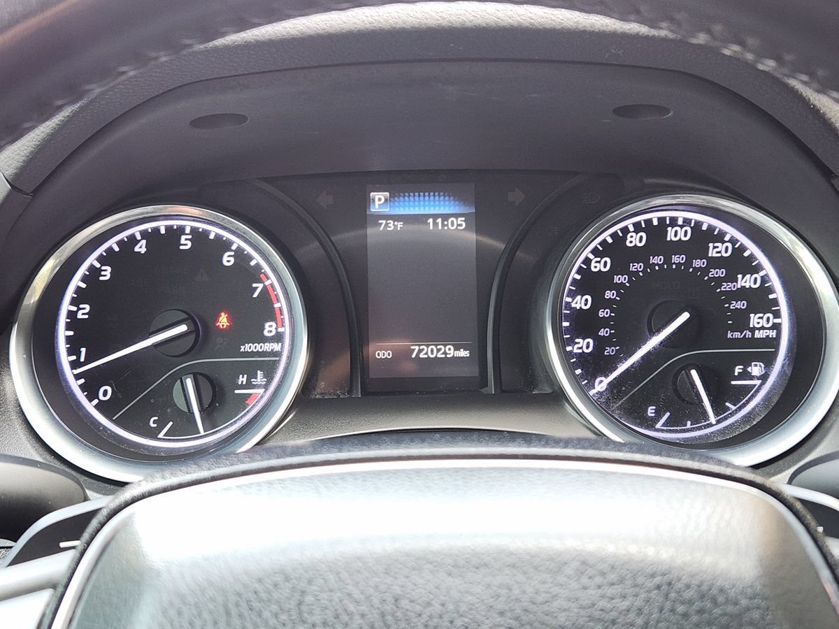 Used 2020 Toyota Camry SE FWD image 31