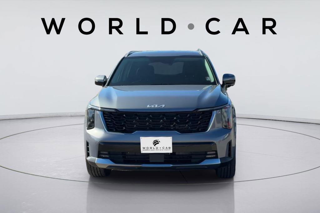 Used 2025 Kia Sorento EX image 3