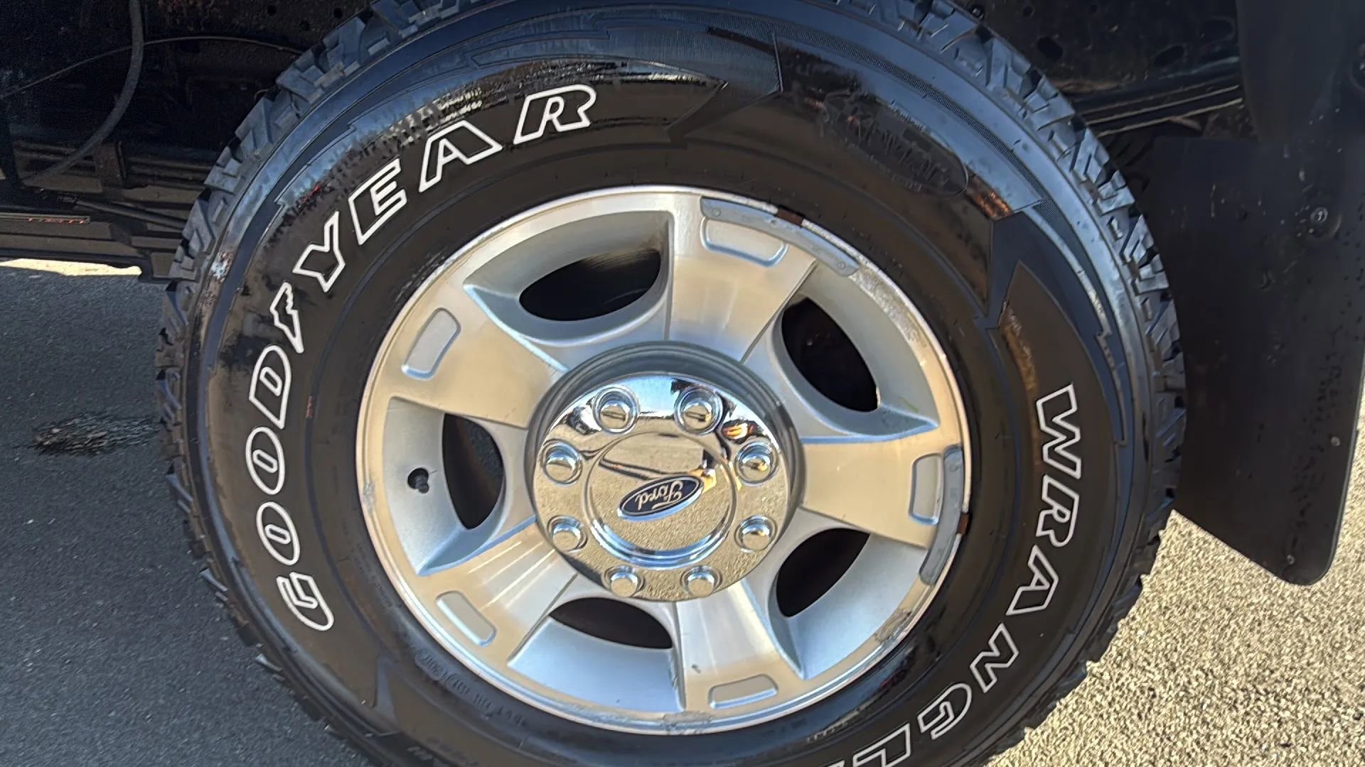 Used 2016 Ford F250 XLT w/ XLT Value Package image 12