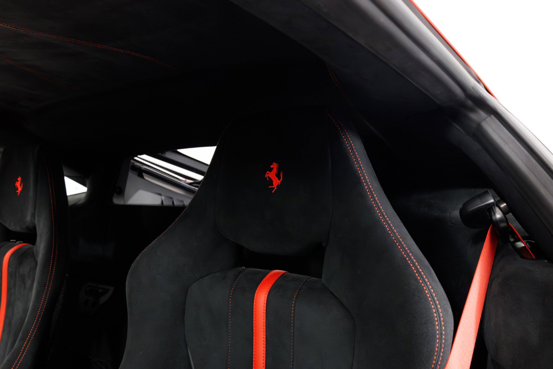 Used 2020 Ferrari 488 Pista Coupe image 17