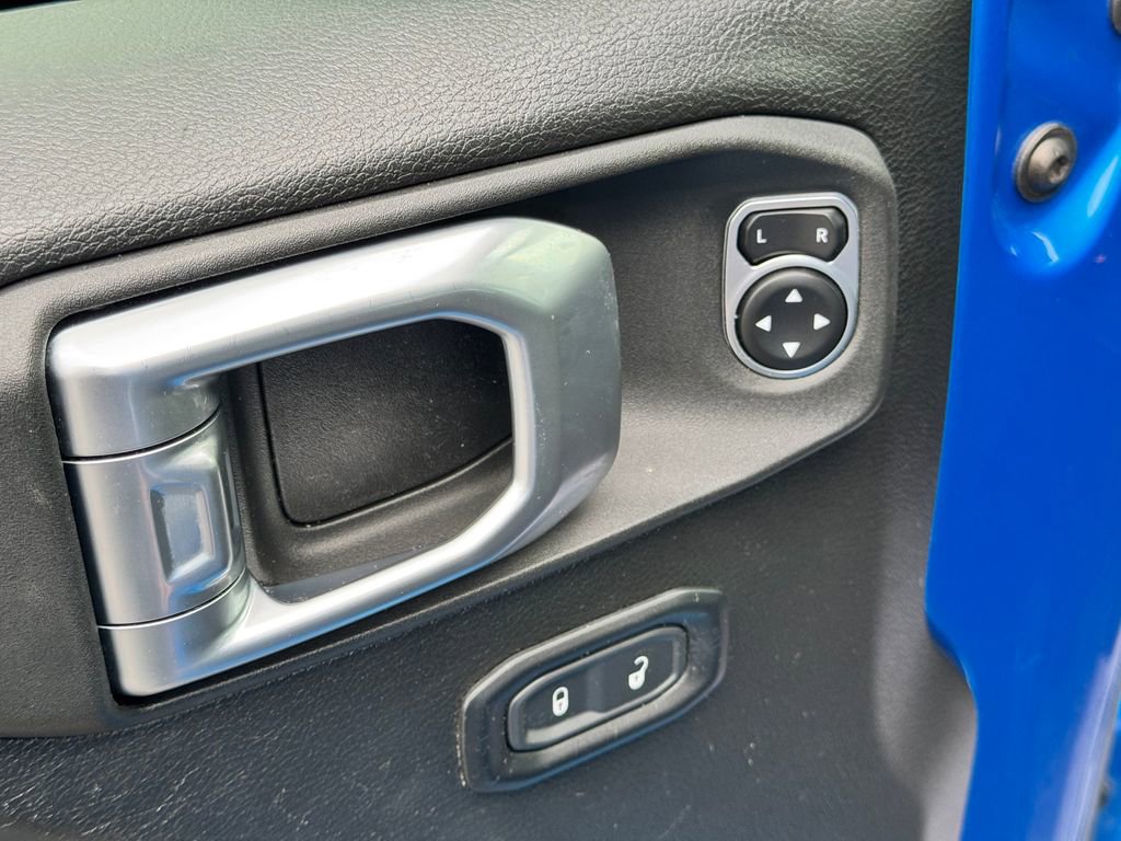 Used 2022 Jeep Gladiator Sport AWD/4WD image 25