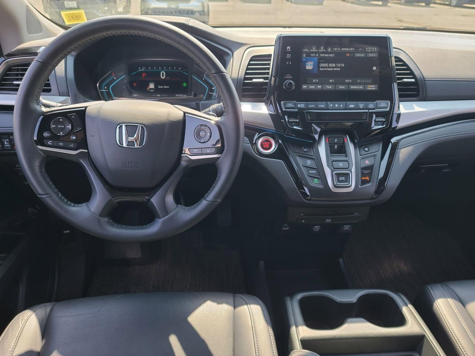 Used 2023 Honda Odyssey Touring image 13
