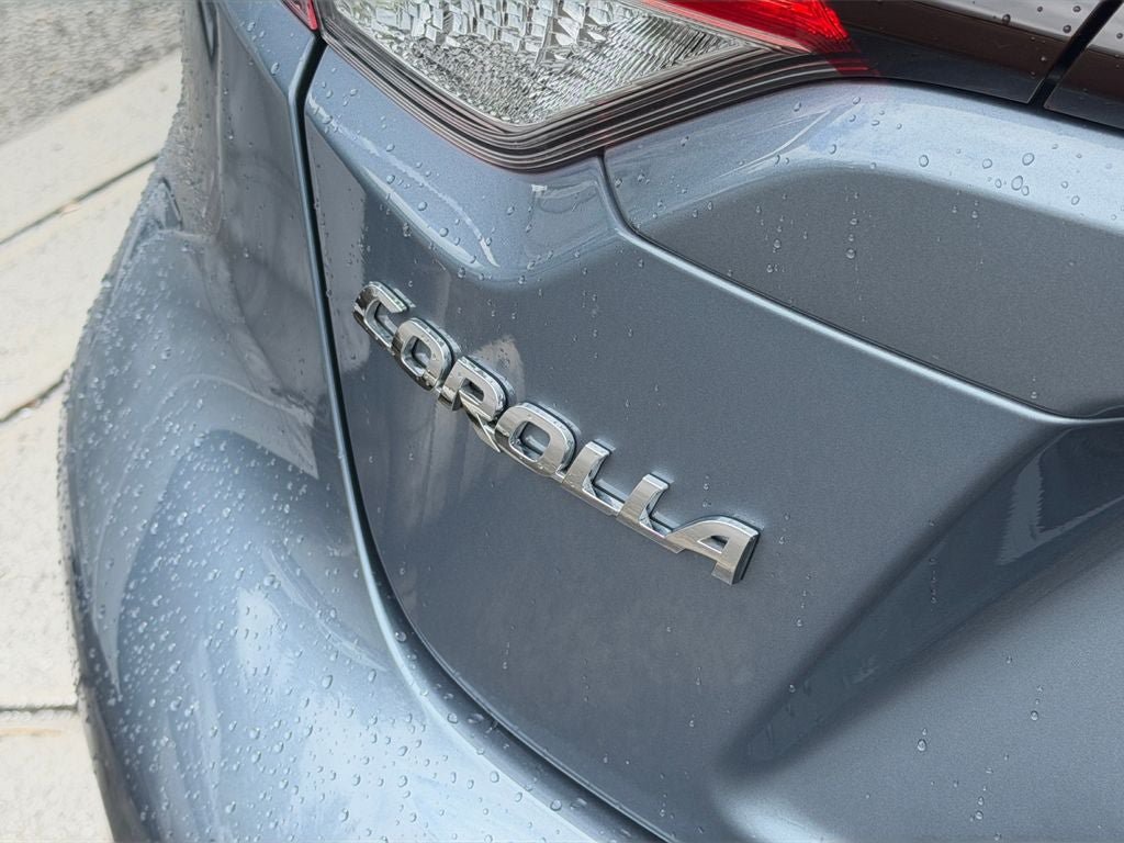Used 2021 Toyota Corolla LE FWD image 33