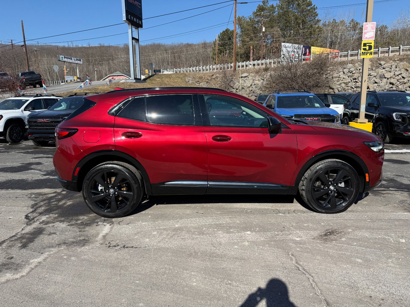 Used 2022 Buick Envision Essence w/ Technology Package II image 6