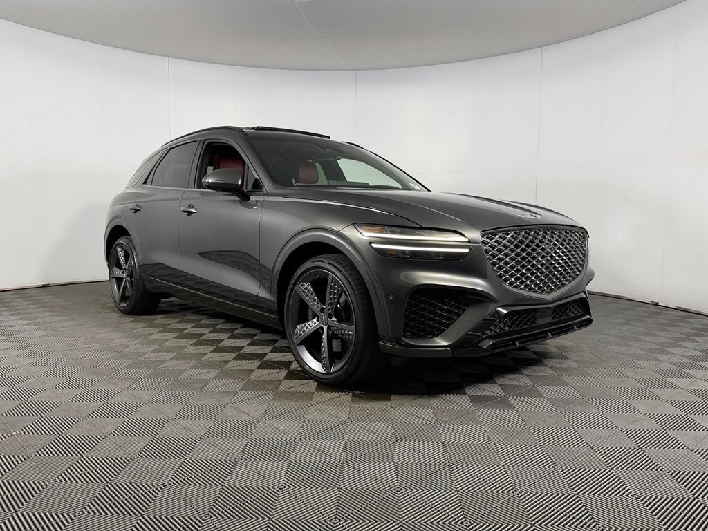 Used 2024 Genesis GV70 3.5T Sport w/ Sport Prestige Package AWD/4WD image 3