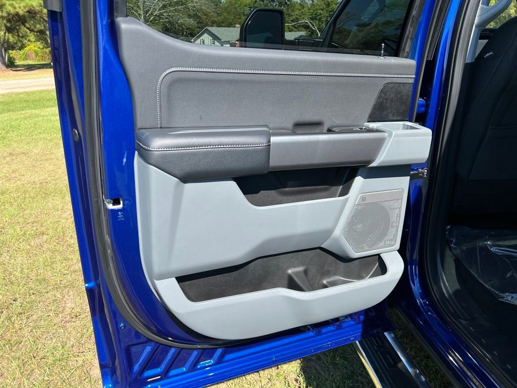 New 2026 Ford F250 XLT w/ XLT Premium Package image 37