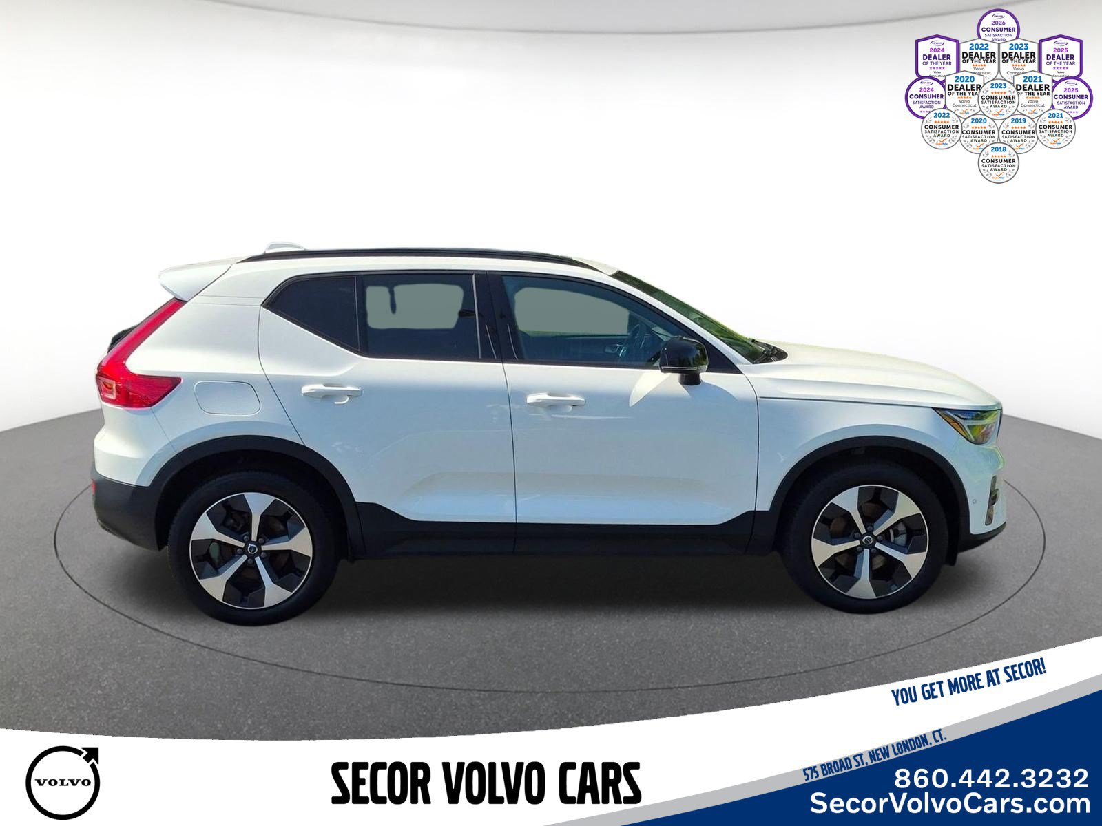 Certified 2023 Volvo XC40 B5 Plus w/ Protection Package Premier AWD/4WD image 5