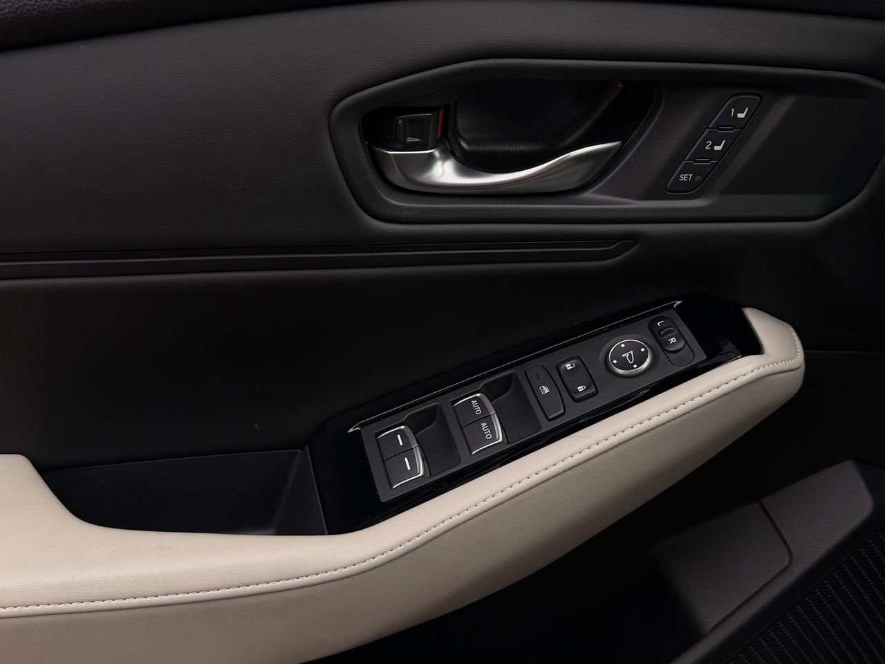 Used 2023 Honda Accord Touring image 27