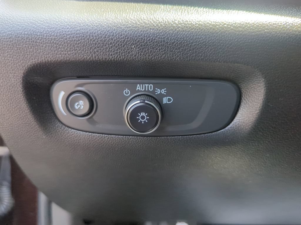 Certified 2023 Chevrolet Traverse LT AWD/4WD image 34
