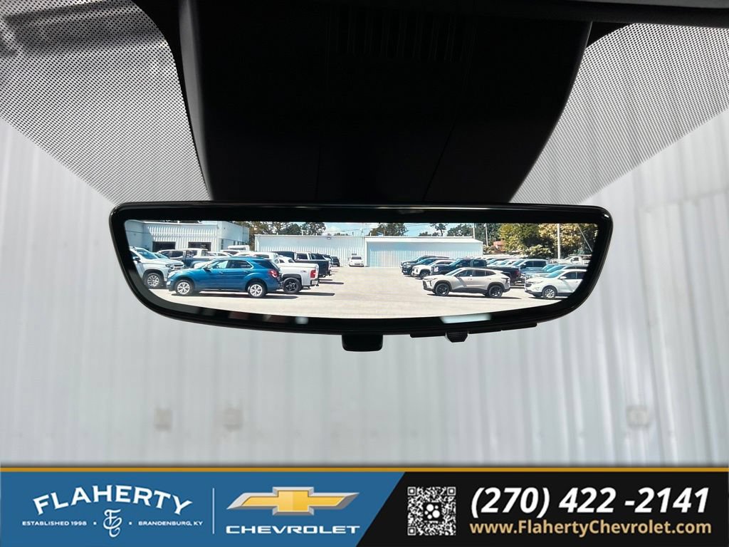 Used 2025 Chevrolet Suburban High Country AWD/4WD image 36
