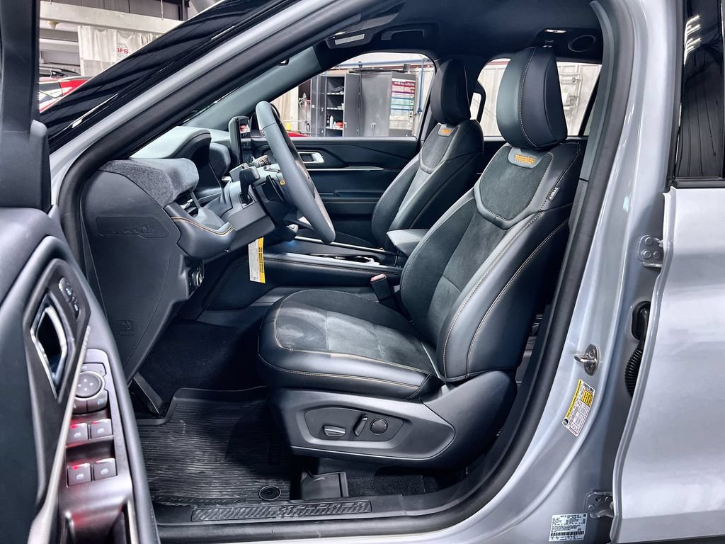 New 2026 Ford Explorer Tremor w/ Tremor Convenience Package AWD/4WD image 12