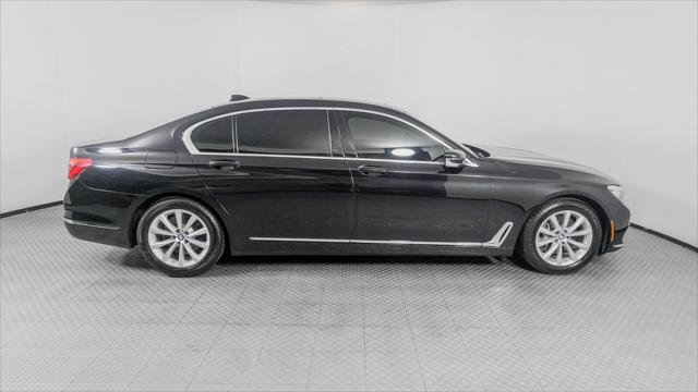 Used 2017 BMW 740i RWD image 9