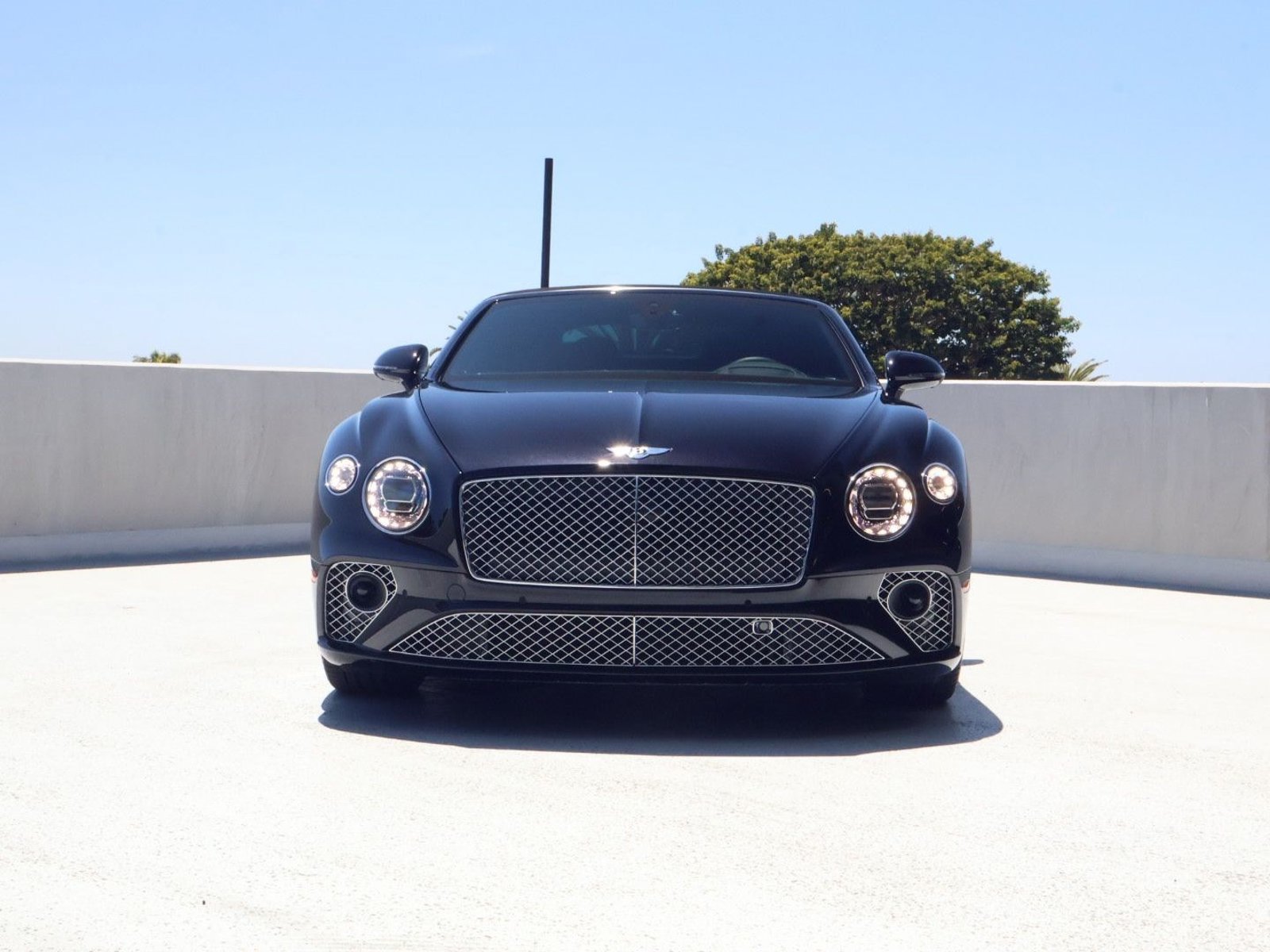 Certified 2020 Bentley Continental GT V8 AWD/4WD image 10