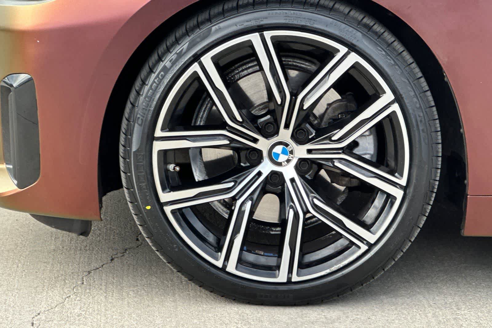 Used 2024 BMW 230i Coupe w/ Convenience Package RWD image 34
