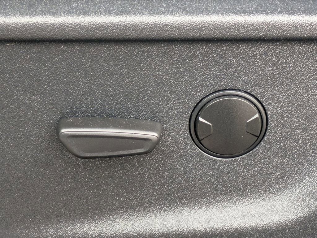 Used 2024 Ford F150 XLT w/ Mobile Office Package image 16