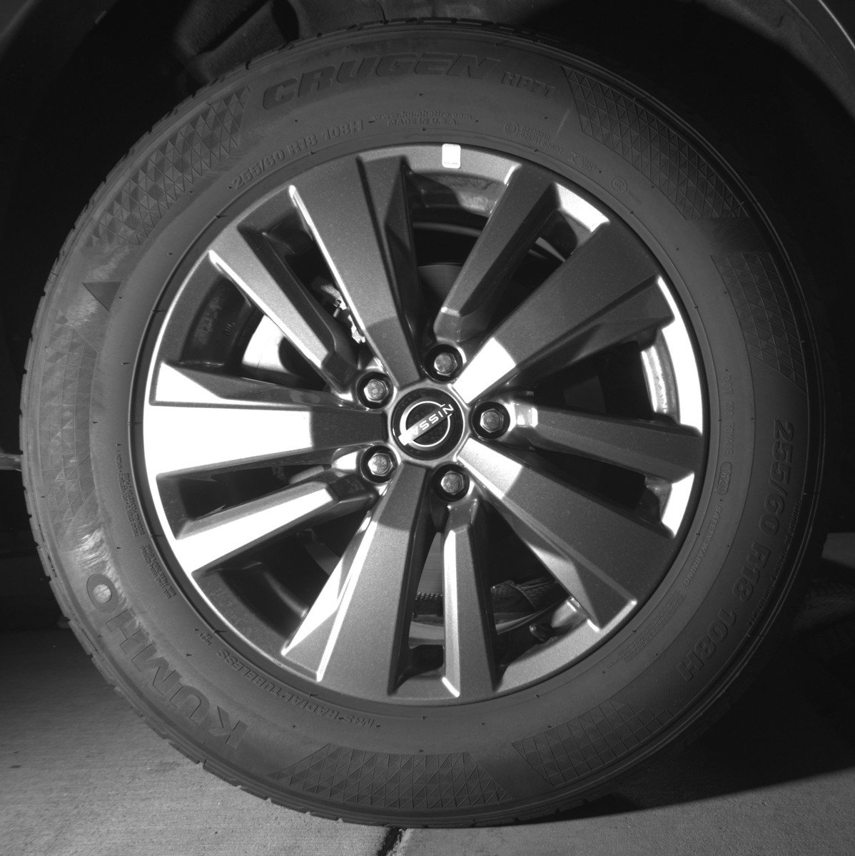 Used 2025 Nissan Pathfinder SV AWD/4WD image 15