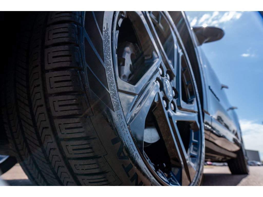 Used 2025 Chevrolet Equinox EV RS image 9