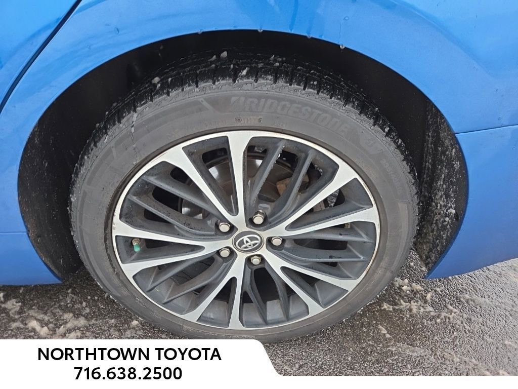 Used 2018 Toyota Camry SE image 10