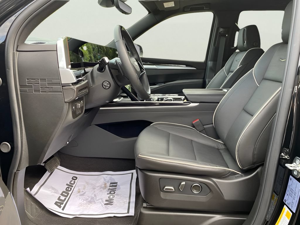 Certified 2026 Cadillac Escalade Sport w/ Touring Package AWD/4WD image 15