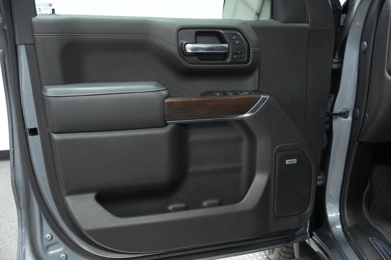 Used 2020 GMC Sierra 1500 SLT w/ SLT Premium Plus Package image 22