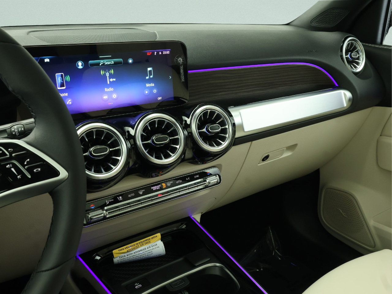 New 2026 Mercedes-Benz GLB 250 image 5