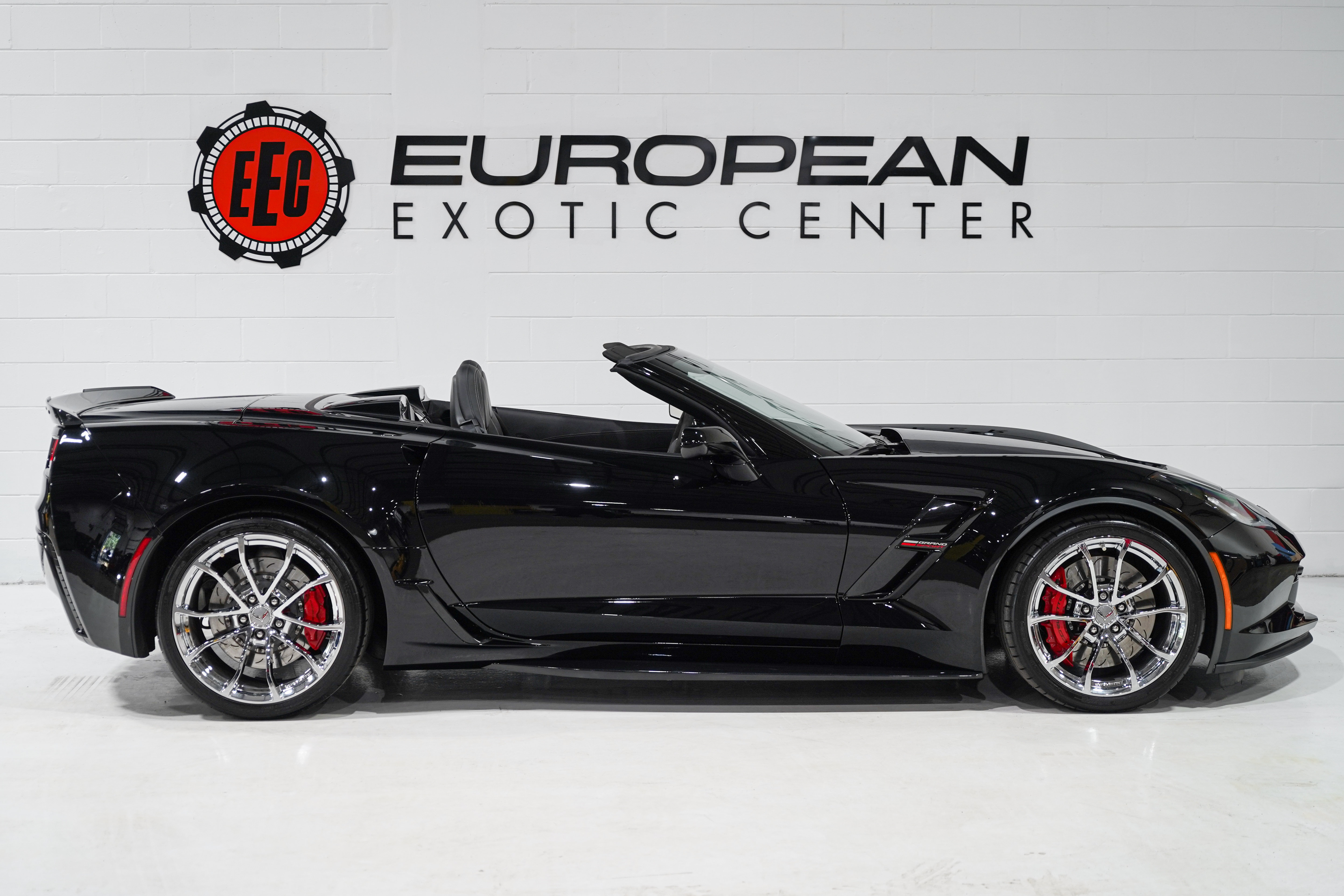 Used 2019 Chevrolet Corvette Grand Sport RWD image 6