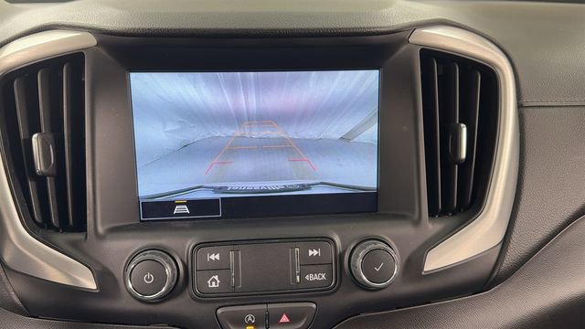 Used 2024 GMC Terrain SLT image 27