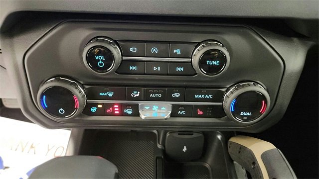 New 2025 Ford Bronco Badlands image 18