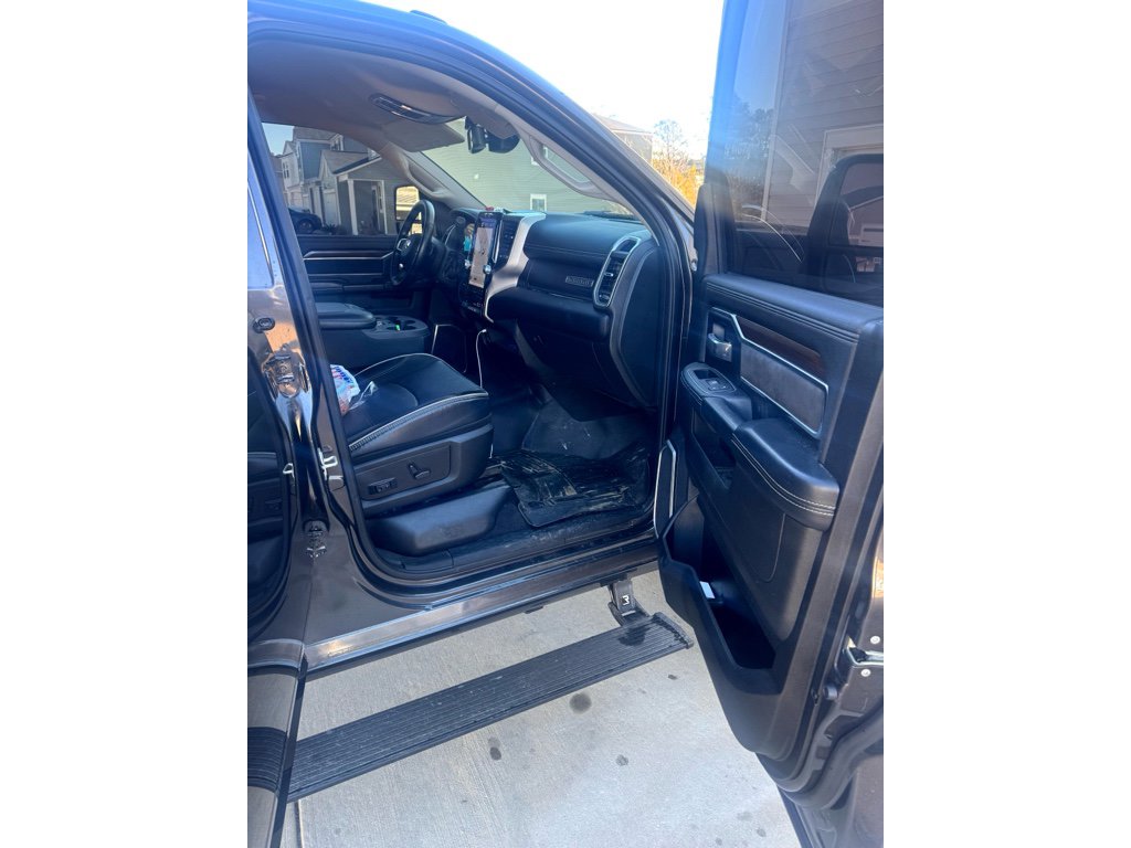 Used 2024 RAM 2500 Laramie image 17