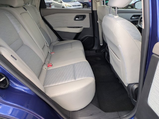 Used 2021 Nissan Rogue SV FWD image 27
