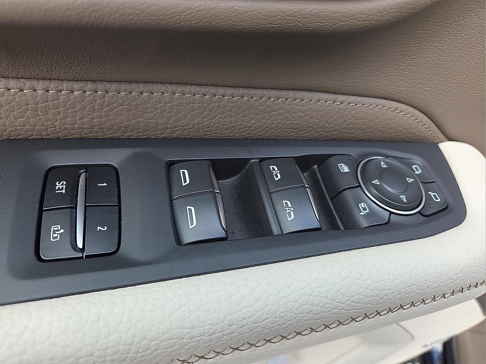 Used 2023 GMC Yukon Denali w/ Max Trailering Package AWD/4WD image 22