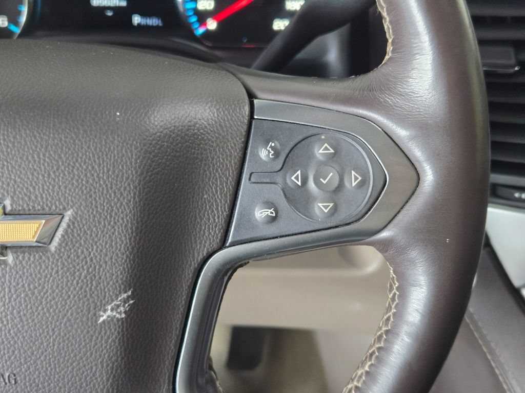 Certified 2018 Chevrolet Suburban Premier AWD/4WD image 35