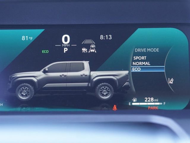 Certified 2024 Toyota Tacoma TRD Off-Road image 43