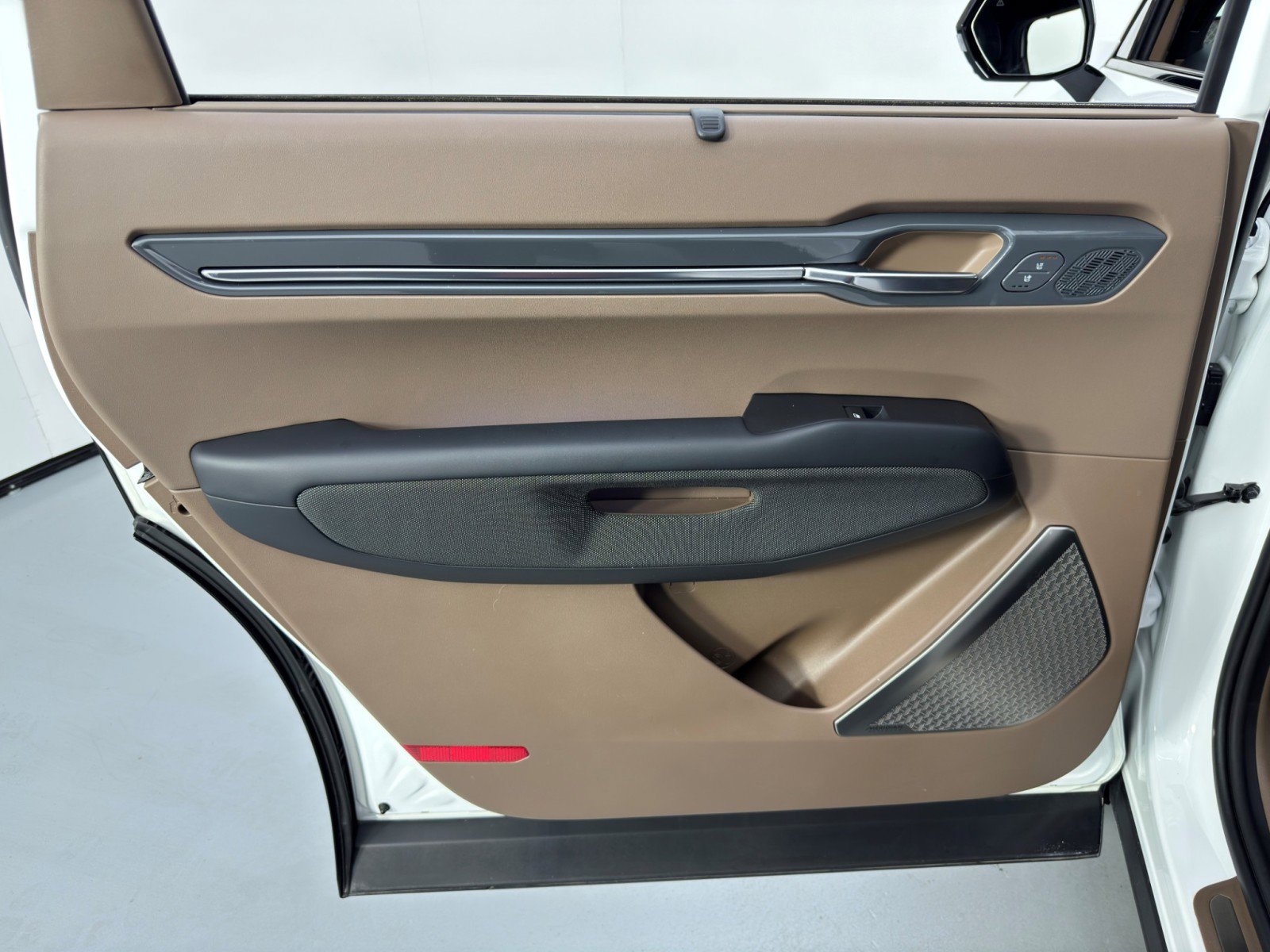 Used 2024 Kia EV9 GT-Line image 48