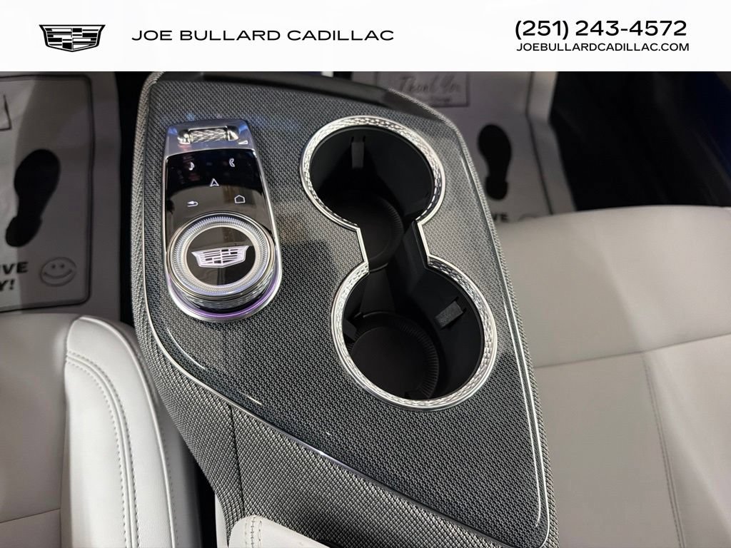New 2027 Cadillac Optiq Luxury AWD/4WD image 34