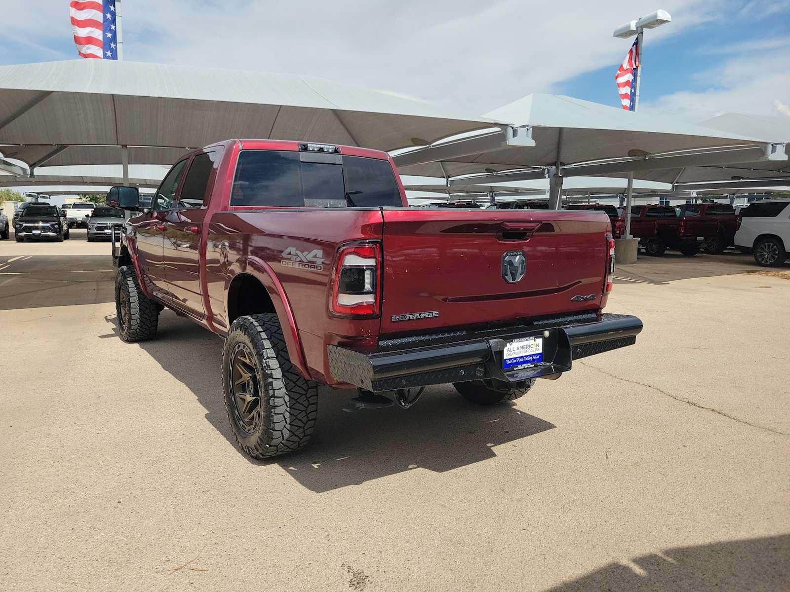 Used 2021 RAM 2500 Laramie w/ Night Edition AWD/4WD image 6