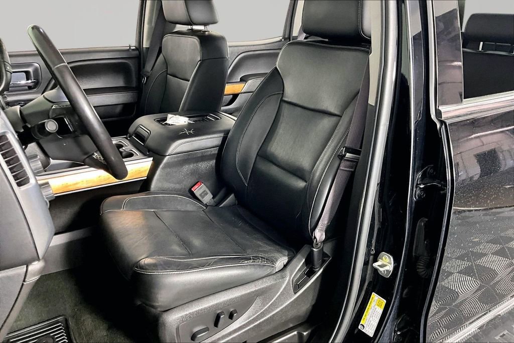 Used 2017 Chevrolet Silverado 1500 LTZ w/ Sport Package AWD/4WD image 21