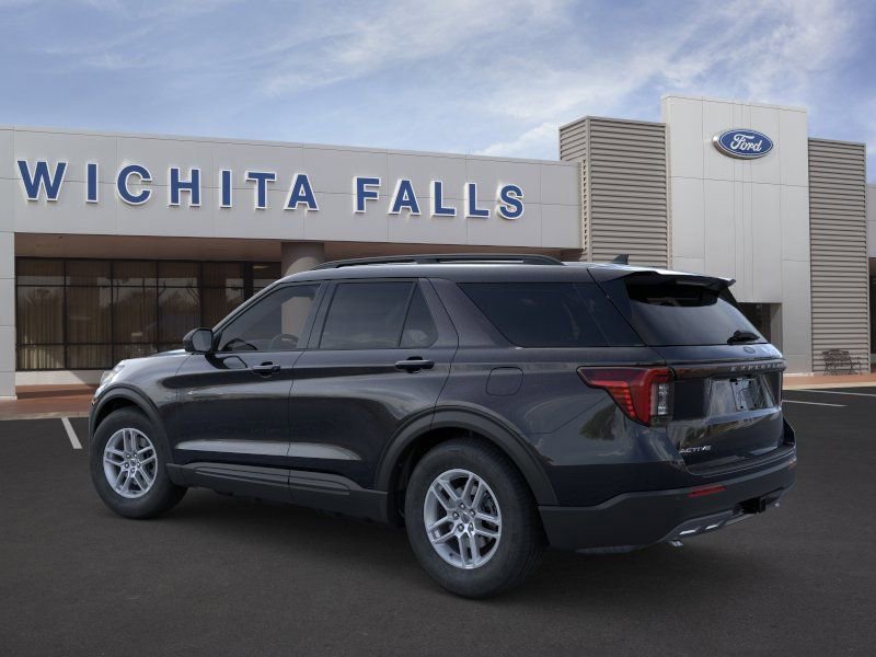 New 2026 Ford Explorer Active RWD image 4