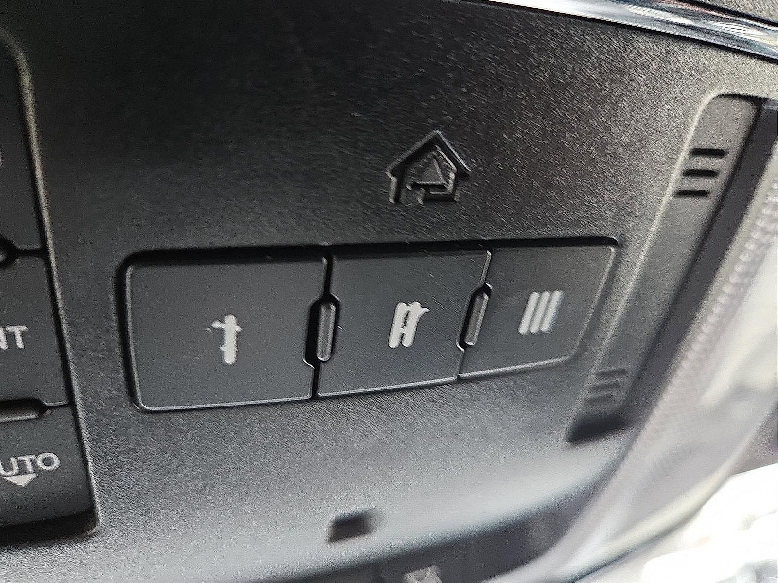 Used 2020 Jeep Grand Cherokee Altitude image 21