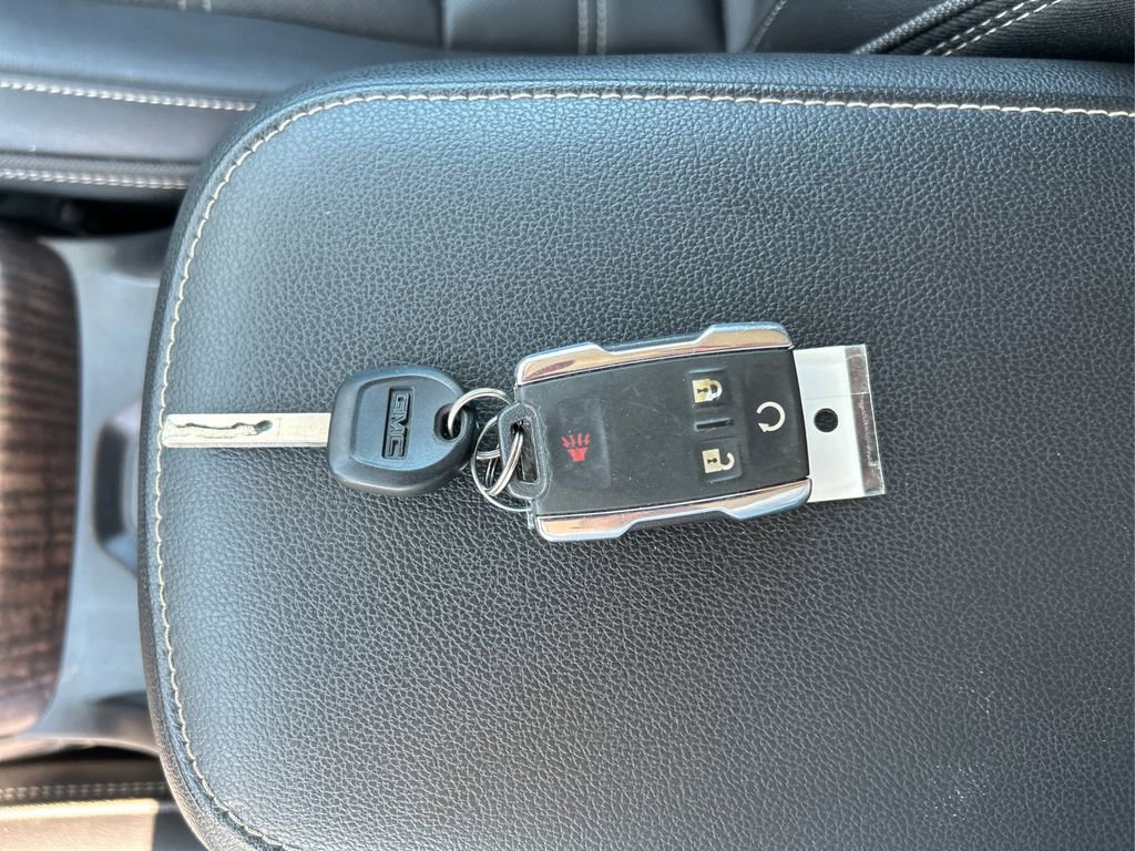 Used 2021 GMC Canyon Denali RWD image 27